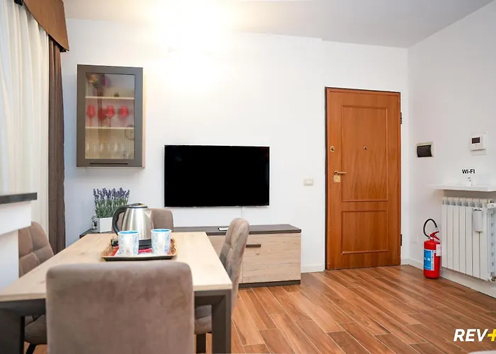 Anagnina Urban Luminoso Con Balcone Metro A *